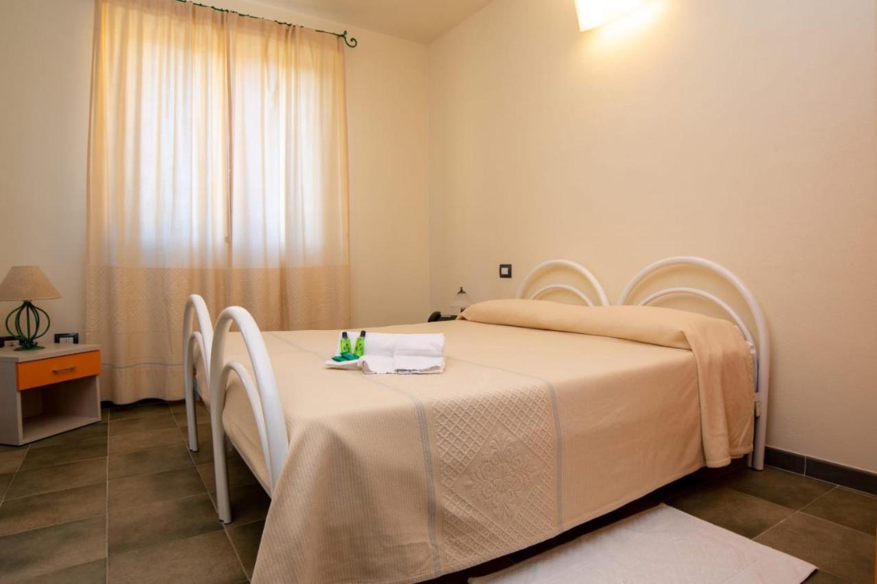 S'Ena Hotel Arbus Kültér fotó