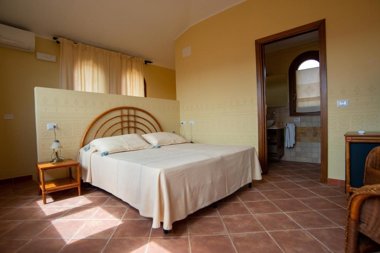S'Ena Hotel Arbus Kültér fotó
