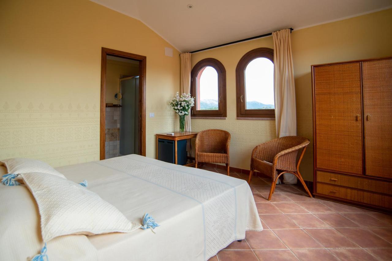 S'Ena Hotel Arbus Kültér fotó